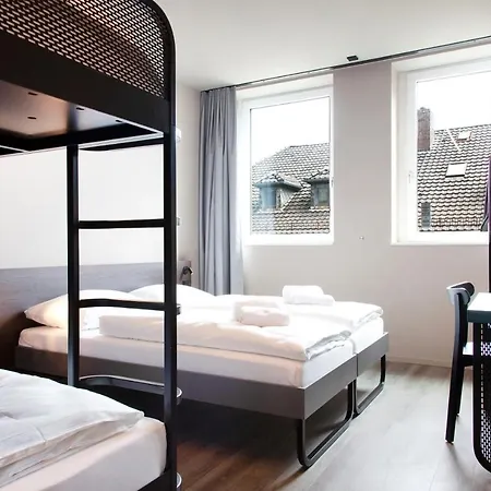 Meininger Hauptbahnhof Hotel