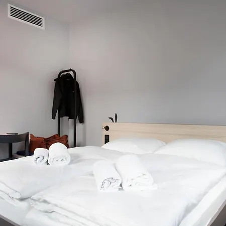 Meininger Hauptbahnhof Otel