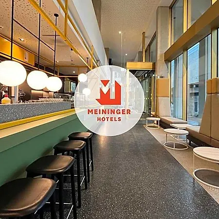 Meininger Hauptbahnhof Otel 3*