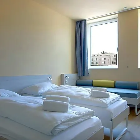 Meininger Hauptbahnhof Otel Bremen