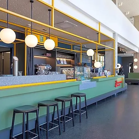 Meininger Hauptbahnhof 3*