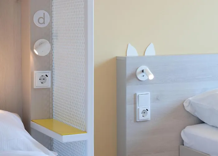 Meininger Hauptbahnhof Hotel 3*