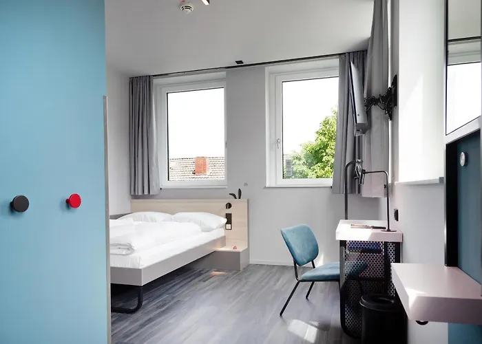 ホテル Meininger Hauptbahnhof 3*