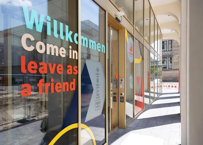 Hotel Meininger Hauptbahnhof 3*