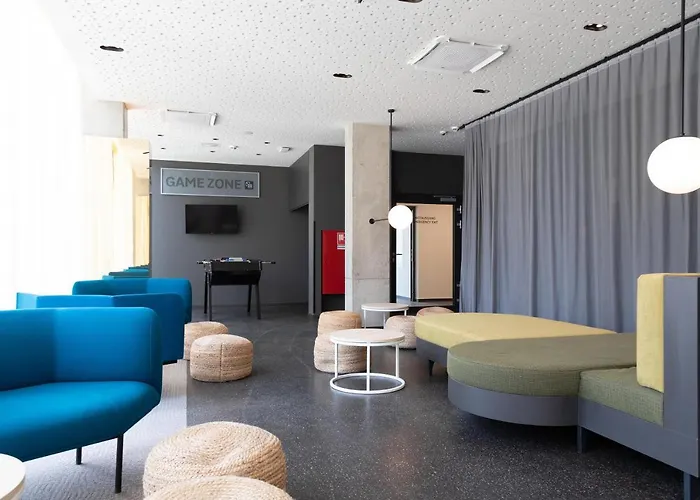 ホテル Meininger Hauptbahnhof 3*